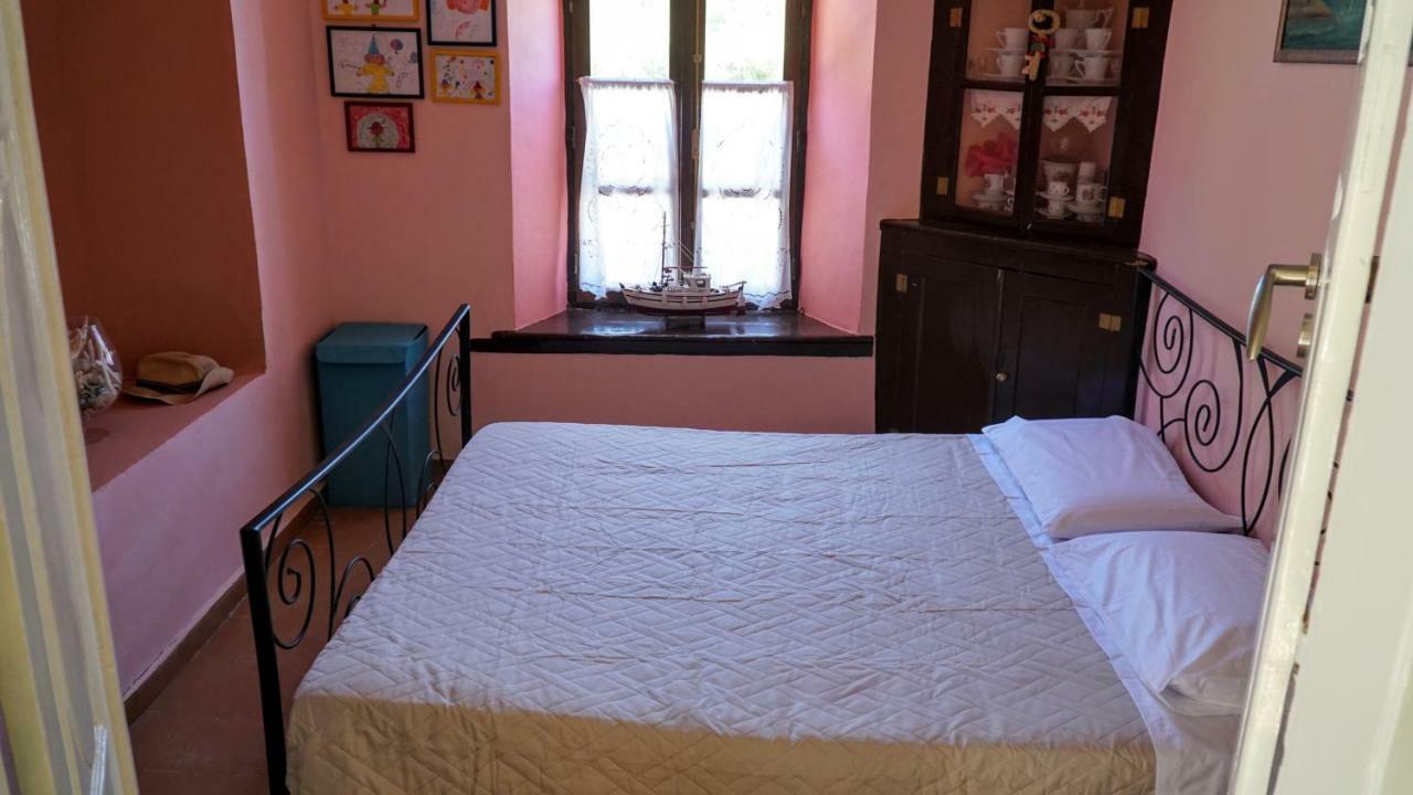 Willa Moschos Mansion Simi Zewnętrze zdjęcie