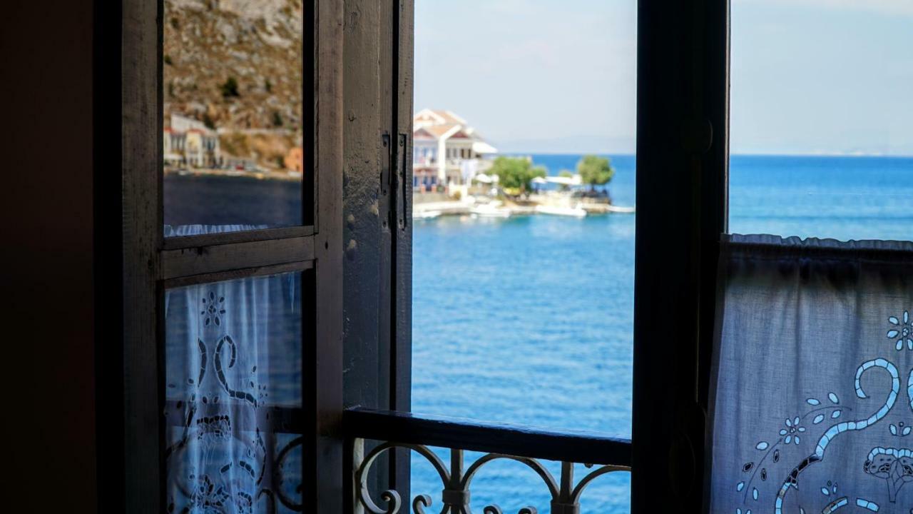 Willa Moschos Mansion Simi Zewnętrze zdjęcie